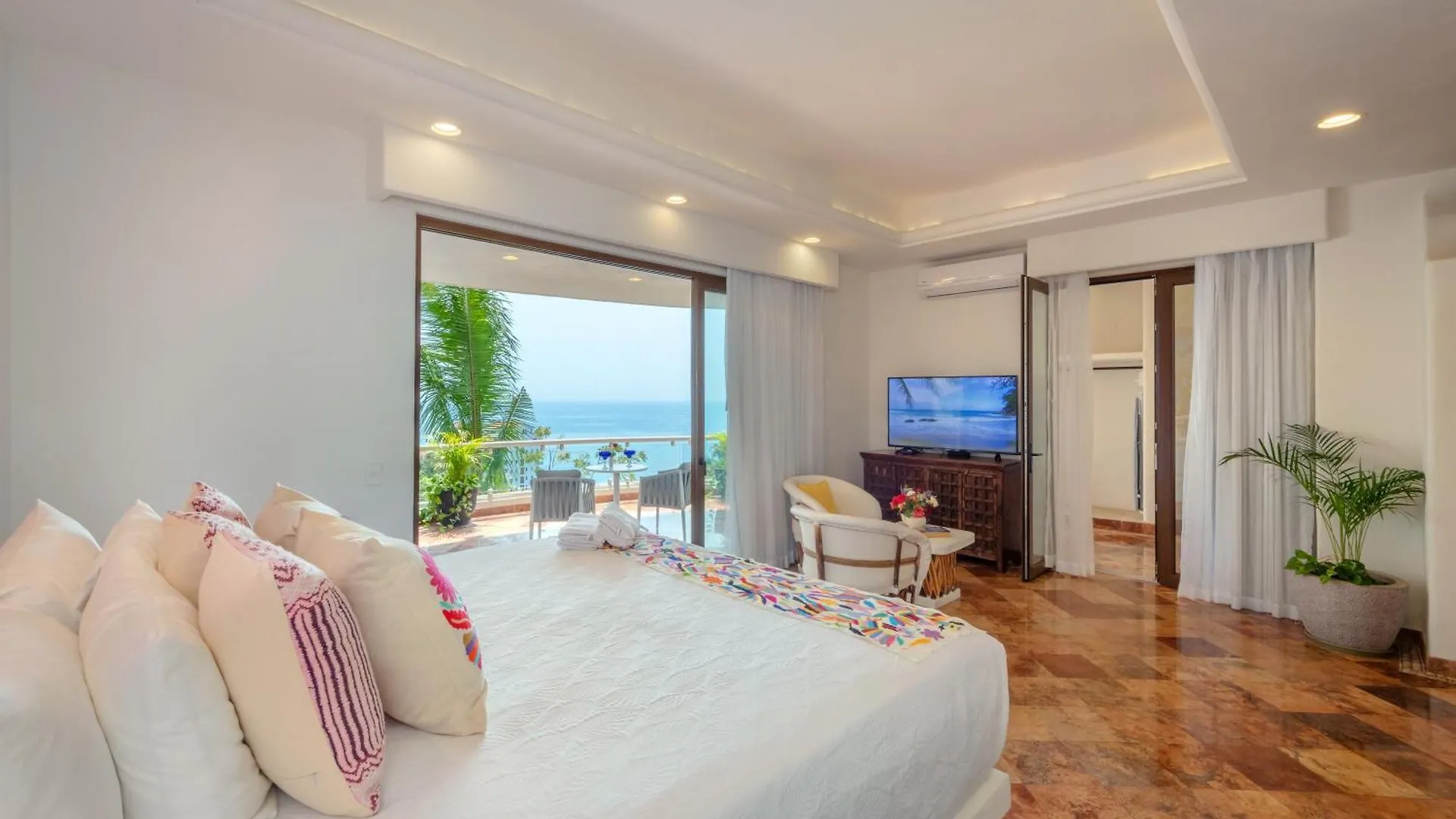 Villa Divina Luxury Boutique Puerto Vallarta 5*,  Mexico